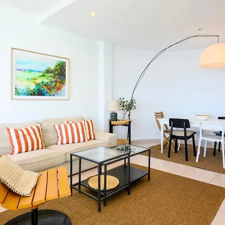 Spectacular 3-bedroom Ocean View In Canteras *