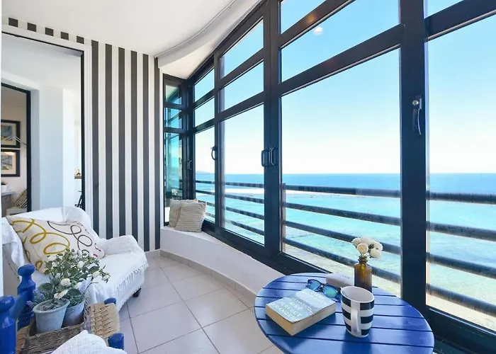 Spectacular 3-bedroom Ocean View In Canteras Lejlighed *