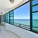Spectacular 3-bedroom Ocean View In Canteras Apartment Las Palmas de Gran Canaria
