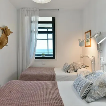 Spectacular 3-bedroom Ocean View In Canteras Апартаменти *