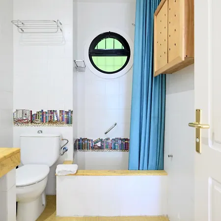Апартаменти Spectacular 3-bedroom Ocean View In Canteras *
