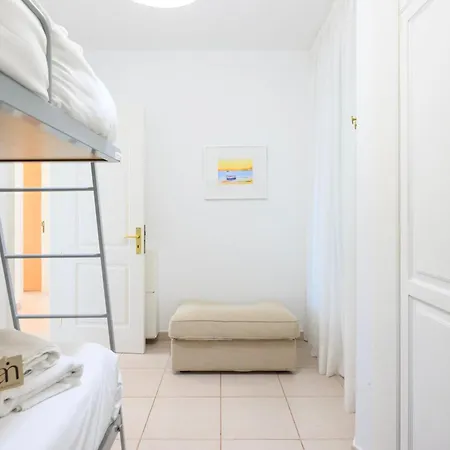 Апартаменти Spectacular 3-bedroom Ocean View In Canteras Лас-Пальмас-де-Гран-Канарія