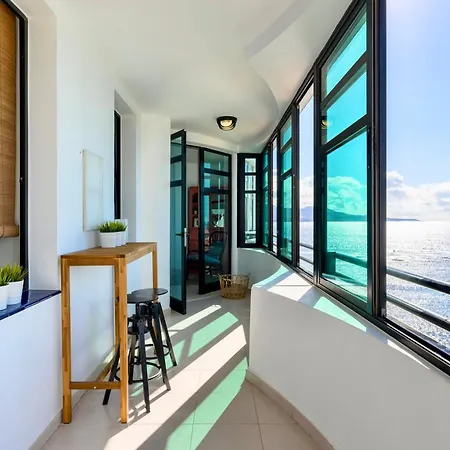 Spectacular 3-bedroom Ocean View In Canteras * Лас-Пальмас-де-Гран-Канарія