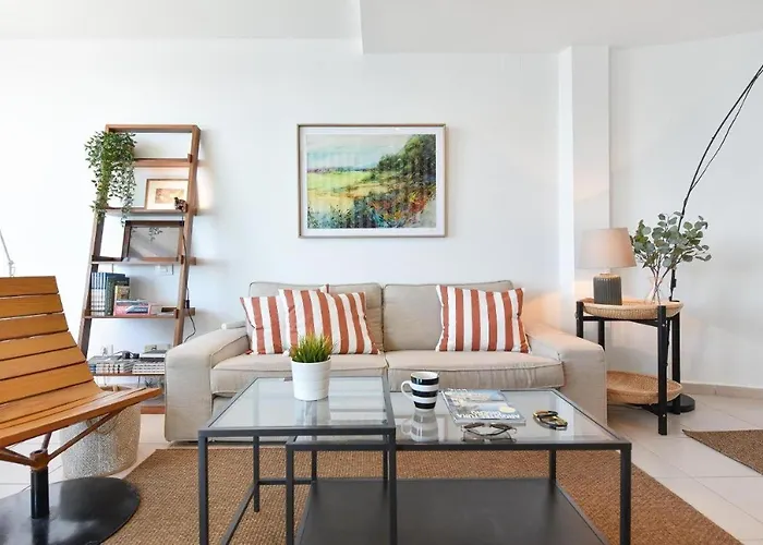 Spectacular 3-bedroom Ocean View In Canteras *