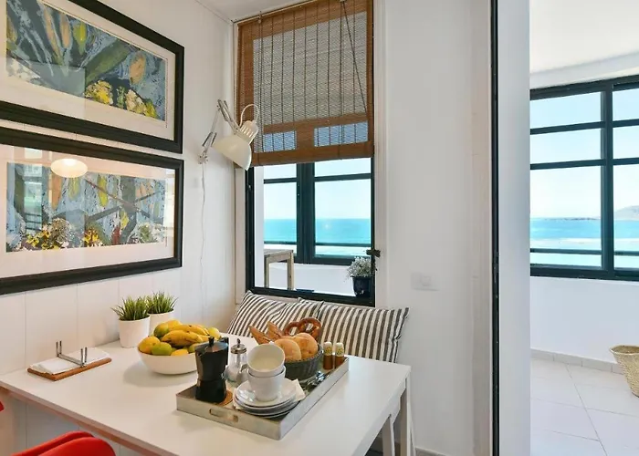 Spectacular 3-bedroom Ocean View In Canteras