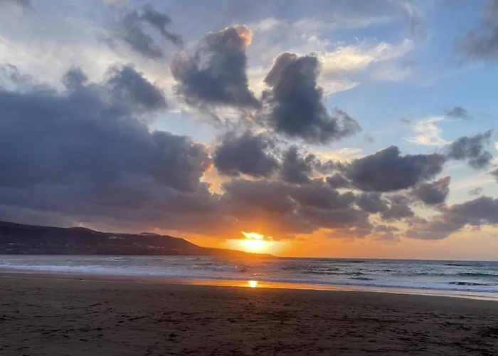 Spectacular 3-bedroom Ocean View In Canteras Las Palmas de Gran Canaria