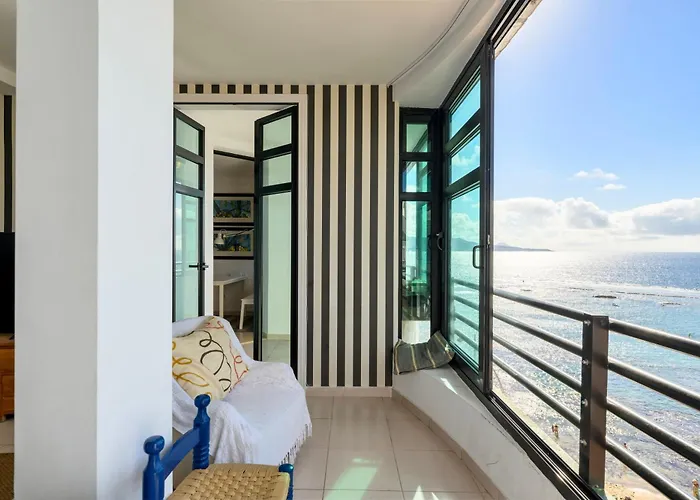 Spectacular 3-bedroom Ocean View In Canteras