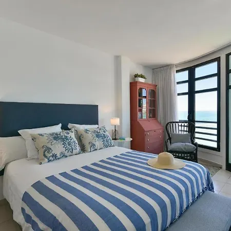 Spectacular 3-bedroom Ocean View In Canteras Apartment *