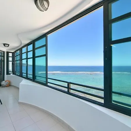 Spectacular 3-bedroom Ocean View In Canteras *